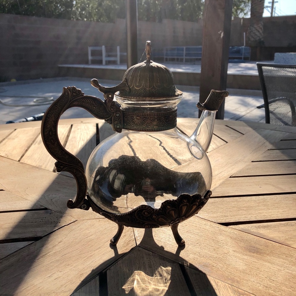 Tea pot